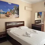 Cozy Veranda Kristian - Free Parking Hotel