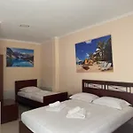 Hotel Cozy Veranda Kristian - Free Parking