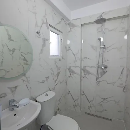 Hotel Cozy Veranda Kristian - Free Parking Ksamil