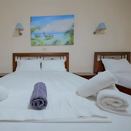 호텔 Cozy Veranda Kristian - Free Parking 사밀
