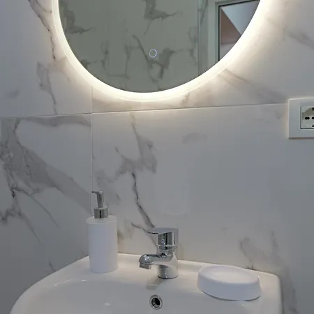 Hotel Cozy Veranda Kristian - Free Parking Ksamil