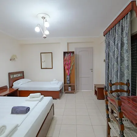 Cozy Veranda Kristian - Free Parking Hotel Ksamil