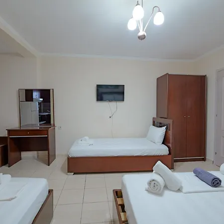 Cozy Veranda Kristian - Free Parking Hotel