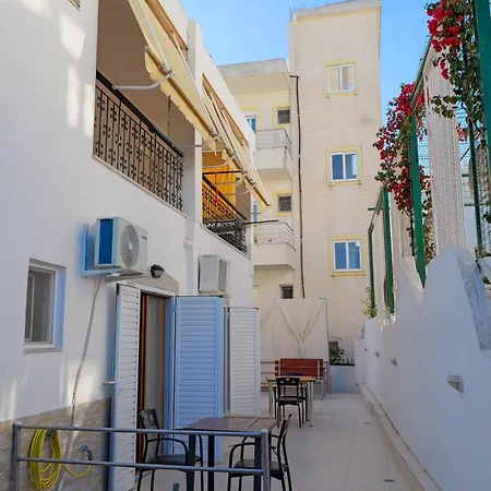 Cozy Veranda Kristian - Free Parking Hotel Ksamil