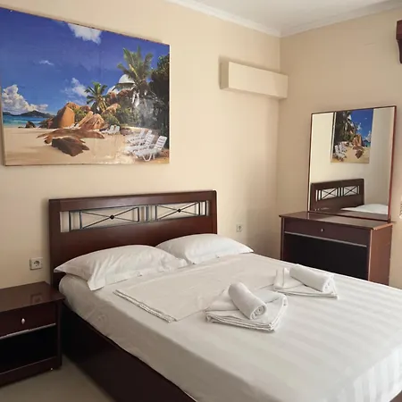 Cozy Veranda Kristian - Free Parking Hotel