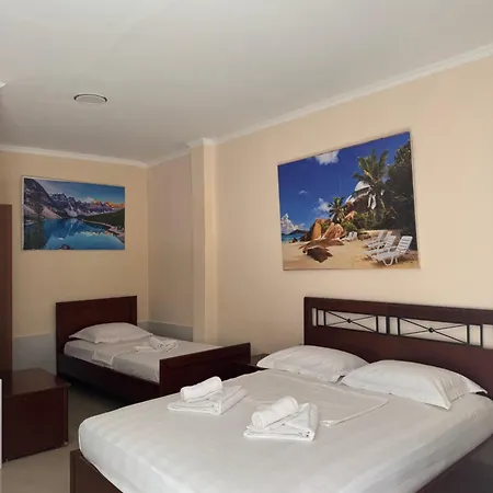 Hotel Cozy Veranda Kristian - Free Parking