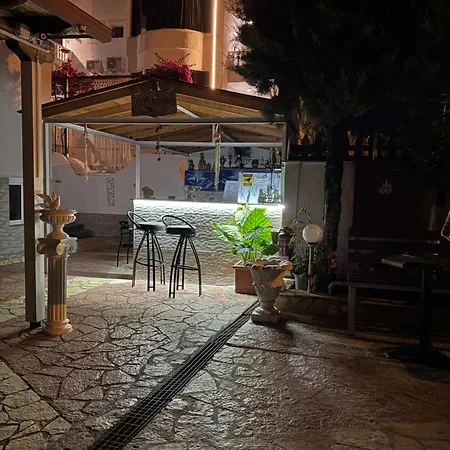 Hotel Cozy Veranda Kristian - Free Parking *