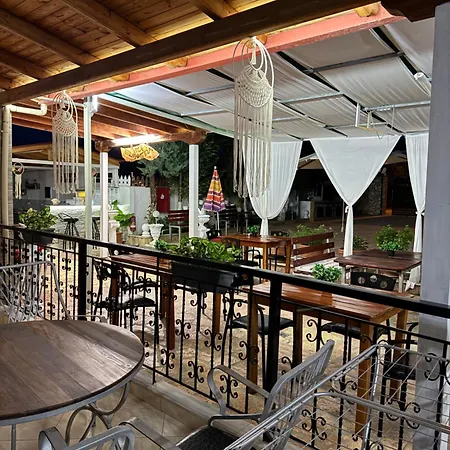 Cozy Veranda Kristian - Free Parking Hotel *