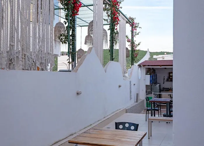 Hotel Cozy Veranda Kristian - Free Parking Ksamil