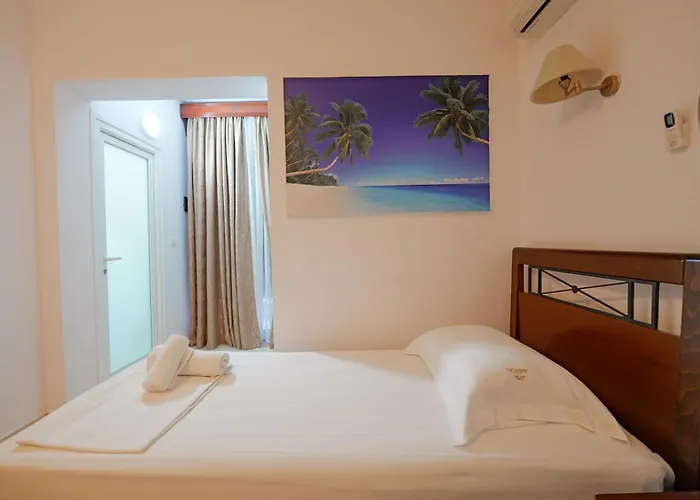 Cozy Veranda Kristian - Free Parking Hotel