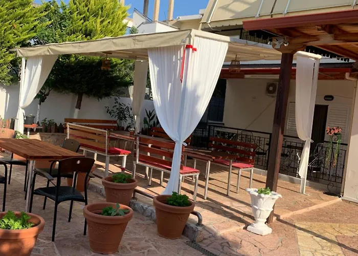 Cozy Veranda Kristian - Free Parking Hotel Ksamil