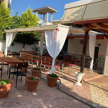 Cozy Veranda Kristian - Free Parking Hotel Ksamil