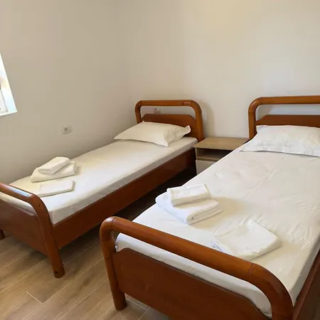 Cozy Veranda Kristian - Free Parking Hotel