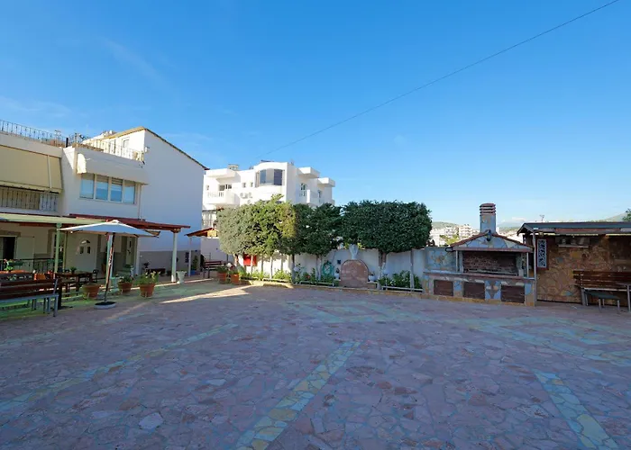 Hotel Cozy Veranda Kristian - Free Parking Ksamil
